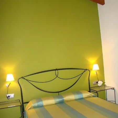科恩维拉佛特公寓式酒店 Collsuspina